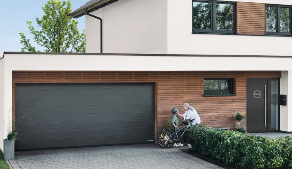 Offerta Portone sezionale da garage Hormann RenoMatic Grecatura M