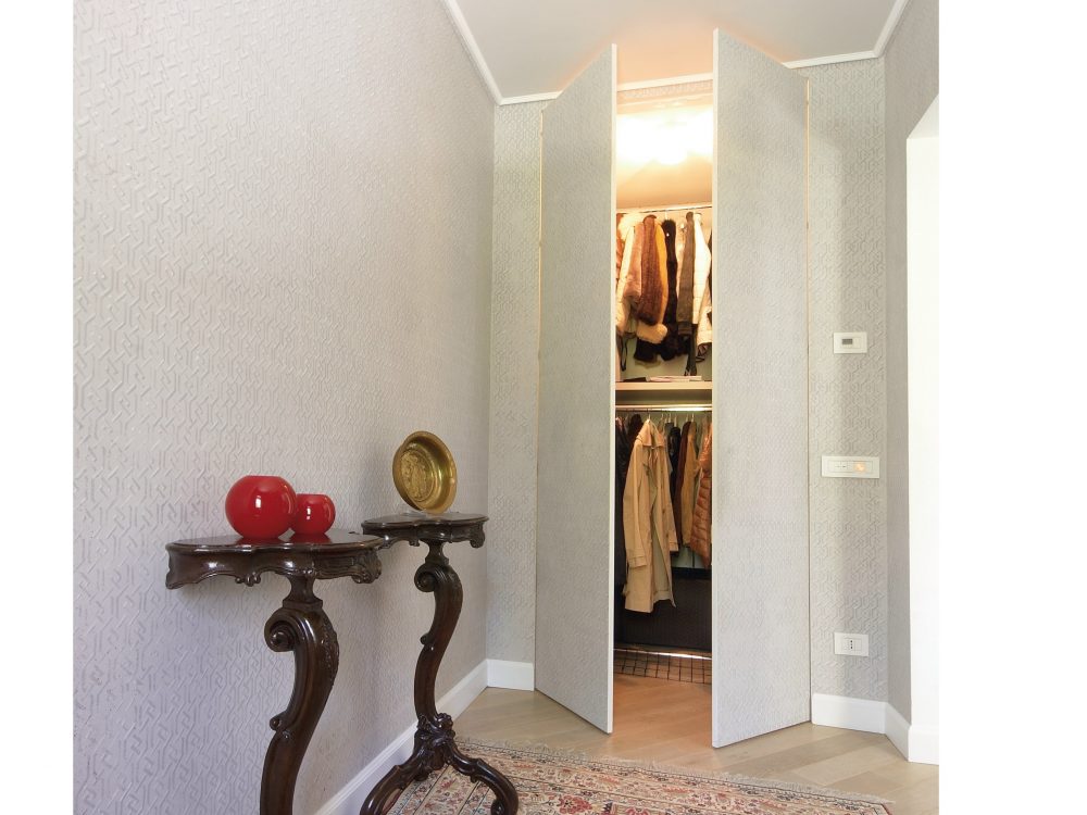 Sistema di chiusura Filo Muro T100 2 Ante Verticale MDF Sistemi Rasoparete